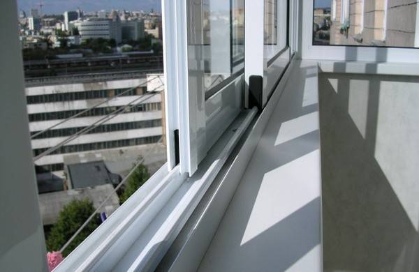 окна на балкон раздвижные 